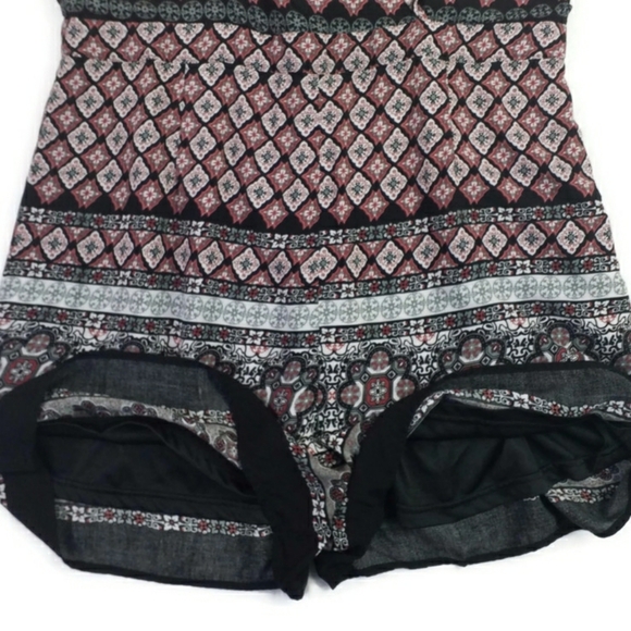 Wild Blue Sadie Robertson Ruffled Long Sleeve Shorts Romper Womens Multicolor L - Picture 8 of 16